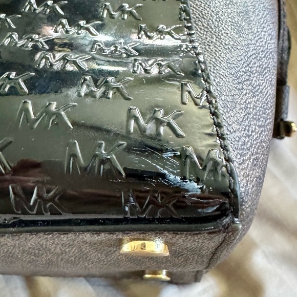 Michael Kors Black and Gray Tote Bag - Picture 11 of 16